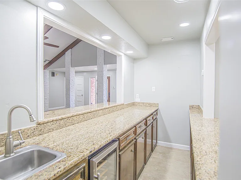 3406 Deerwood Ln — Photo 14