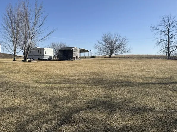 2727 Wrenwood Ct, Melrose, IA 52569