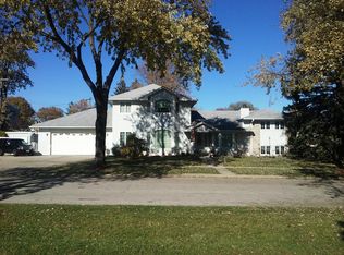 15W504 Victory Pkwy, Elmhurst, IL 60126