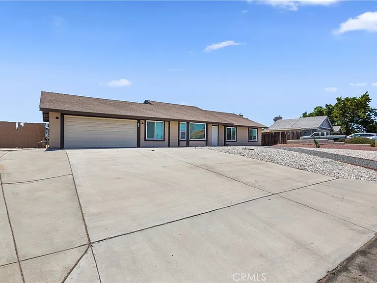 11471 Hollyvale Ave — Photo 17