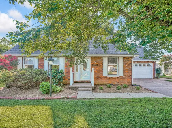 2736 Saint Patrick Dr, Henderson, KY 42420