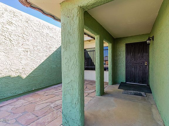 3rd image of 2839 W Morten Ave