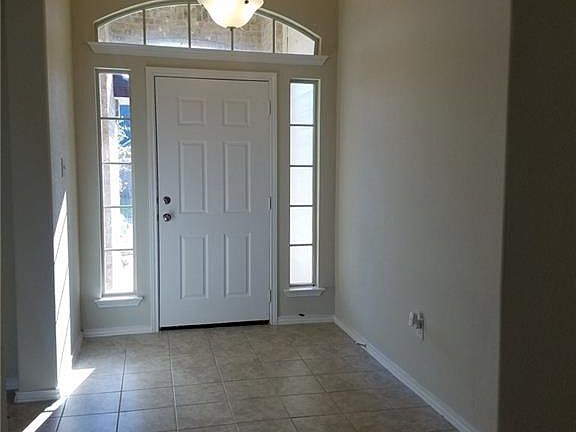 2nd image of 5321 Fenton Ln