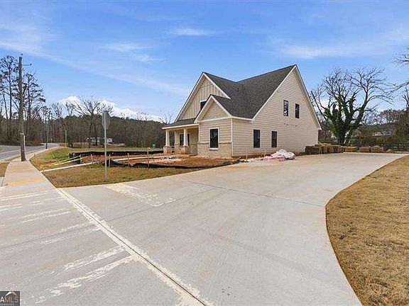 5th image of 44 Puckett Rd