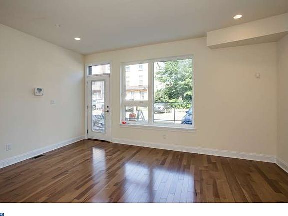 3rd image of 2225 Trenton Ave