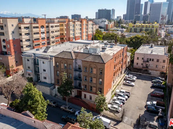 514 Union Dr, Los Angeles, CA 90017