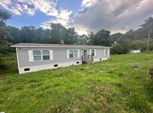 104 Duke Dr, Gray Court, SC 29645