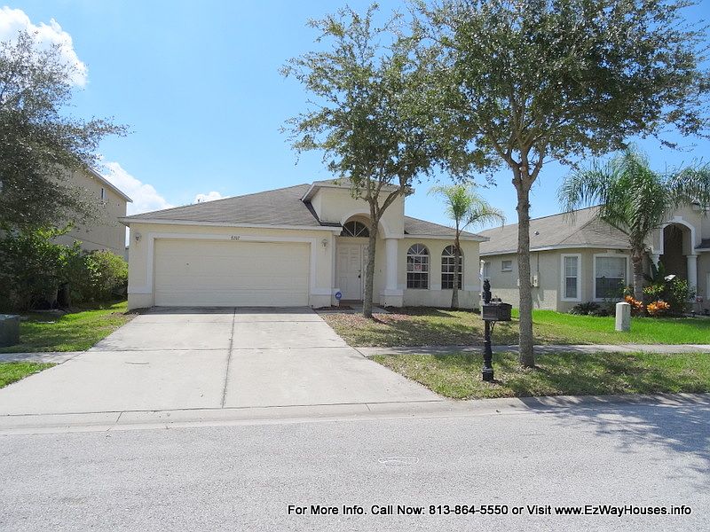 1st image of 8207 Carriage Pointe Dr