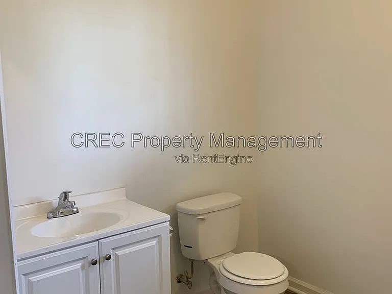 43 Kennedy St #A — Photo 17
