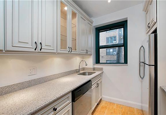 4th image of 3440 79th St #2J