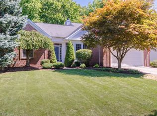 18633 Walnut Dr, Strongsville, OH