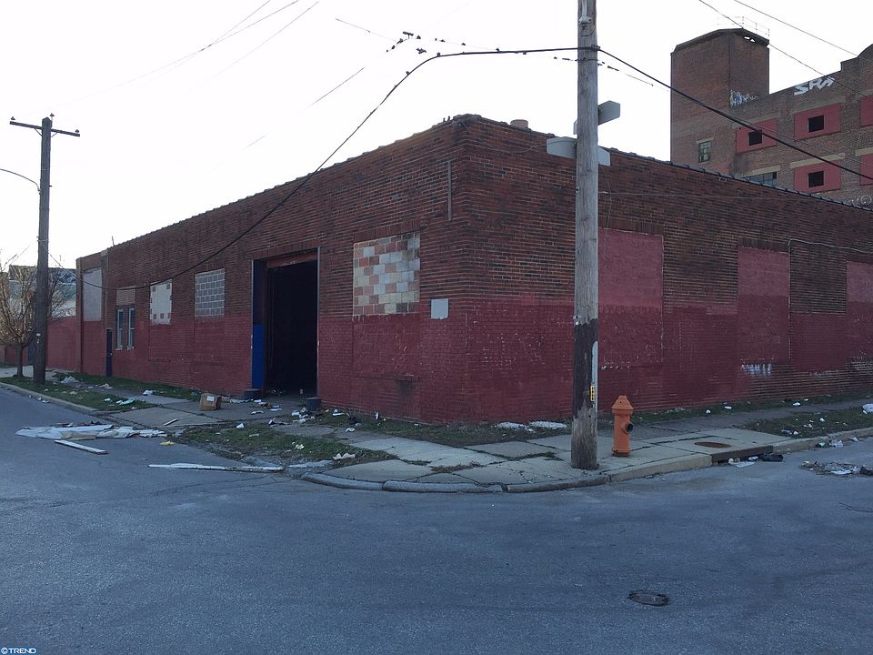 1st image of 2000 W Lippincott St