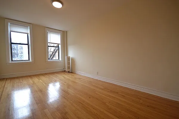 Rented by Silverstein Collection LLC  | media 13