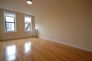 Rented by Silverstein Collection LLC 