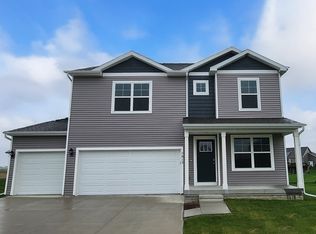 812 2nd St NE, Altoona, IA 50009