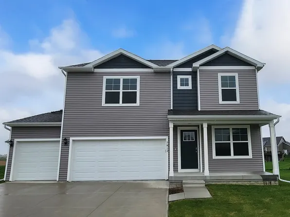 812 2nd St NE, Altoona, IA 50009