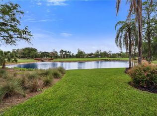 278 Edgemere Way E, Naples, FL 34105