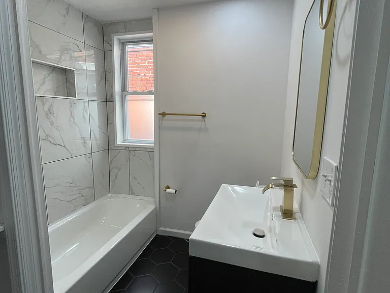 5856 Walton Ave — Photo 28