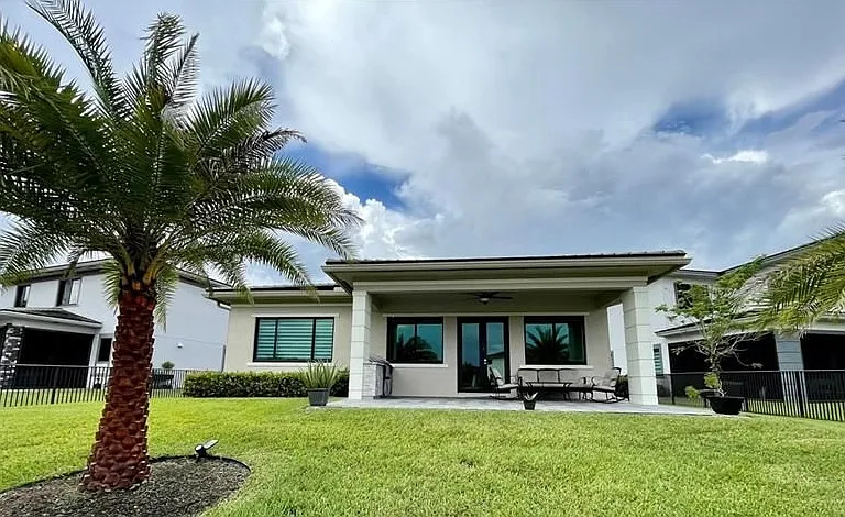 10715 Vista Ter — Photo 2