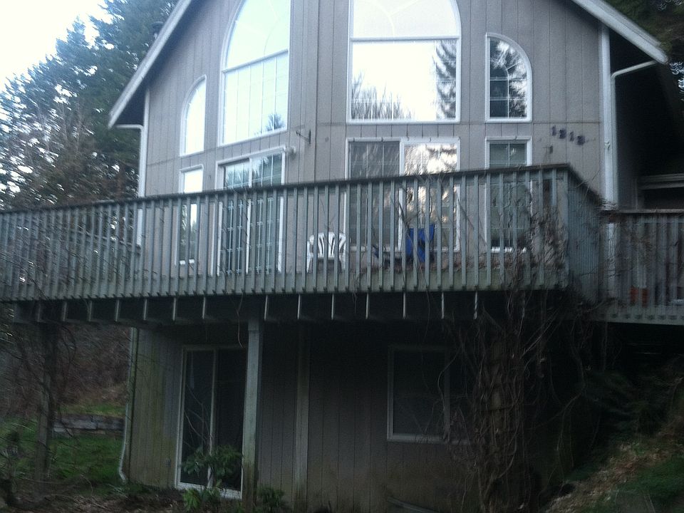 1st image of 1213 163rd Ave NW