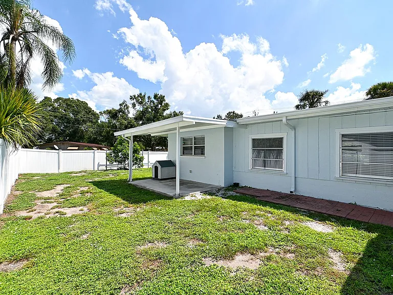 4343 Webber St — Photo 17
