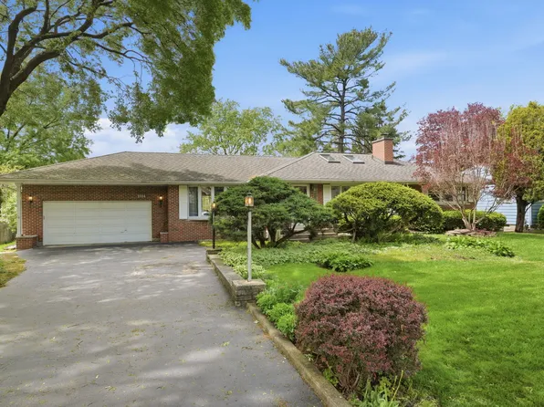 3934 Elm St, Downers Grove, IL 60515
