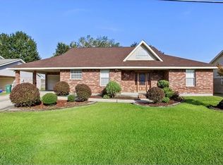 330 Valencia Dr, Luling, LA 70070