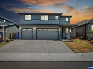 232 NE Regan Hill Loop, Estacada, OR 97023