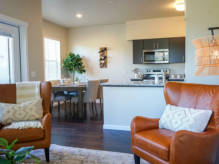 The Grove Apartments — Photo 33