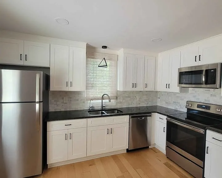 210 Peachtree St — Photo 7