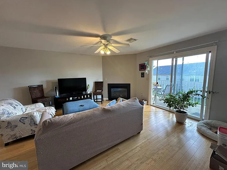 107 Oriole Ct — Photo 4