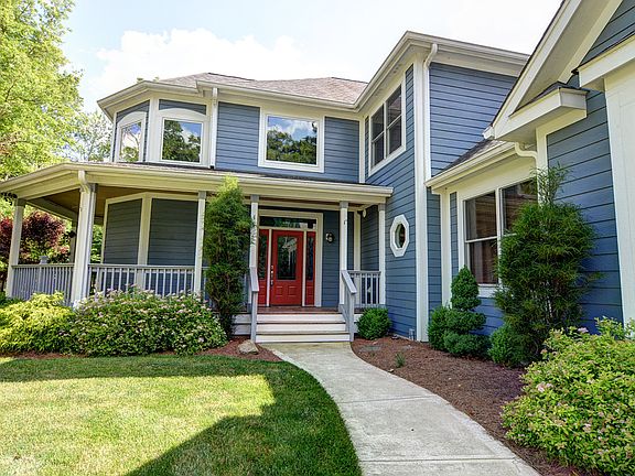 4th image of 811 Indian Lakes Blvd