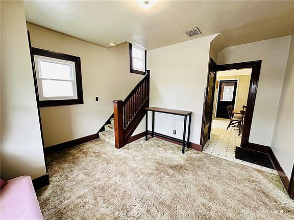 4th image of 1016 Dodgson Ct
