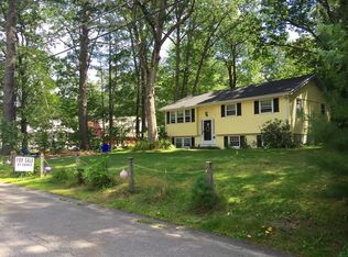 8 Bayberry Rd, Westford, MA 01886