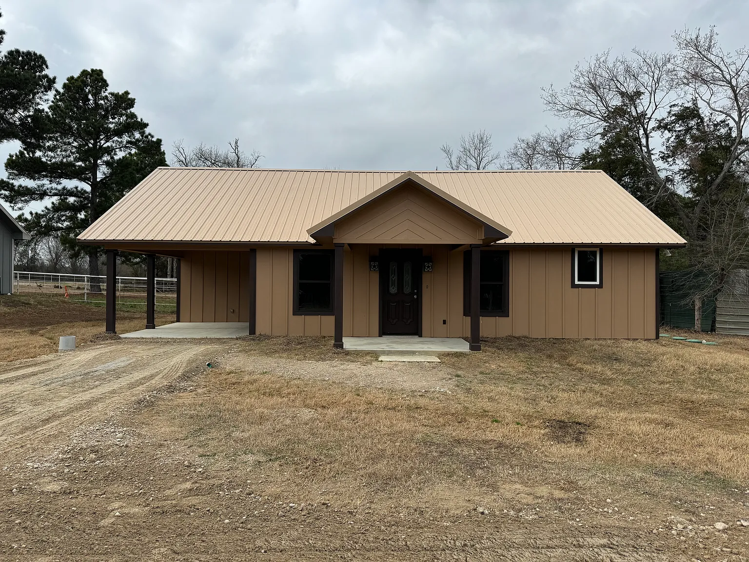 3 bed, 1100 sqft, $1,500 — Photo 1