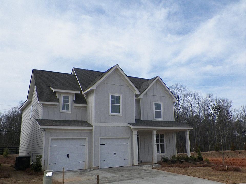 1st image of 5117 Parkwood Dr #4