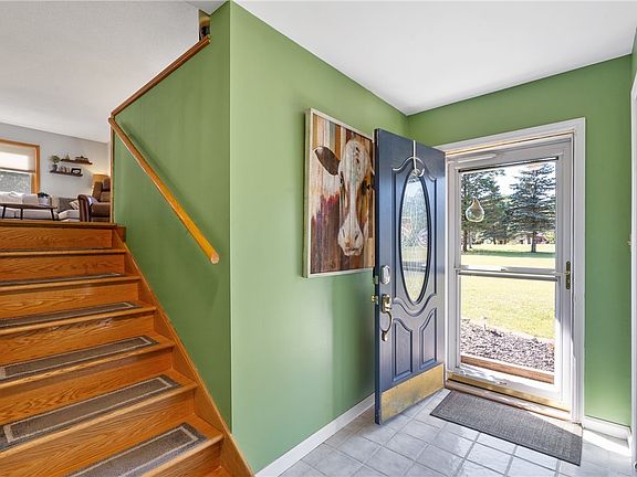 4th image of 554 Baldwin Rd