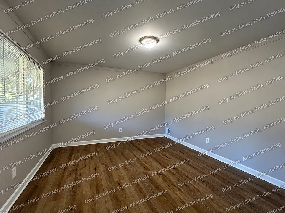 6348 Beech Daly Rd