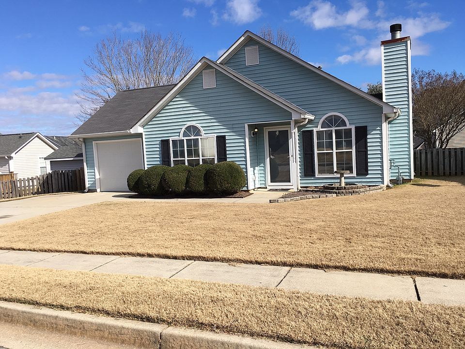1st image of 605 Village Way