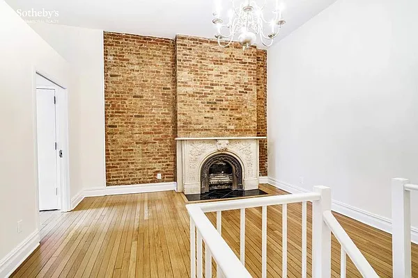 Rented by Sotheby's International Realty | media 25