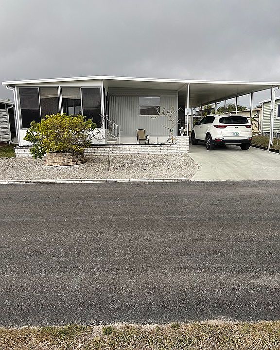 1st image of 871 Baveno Dr