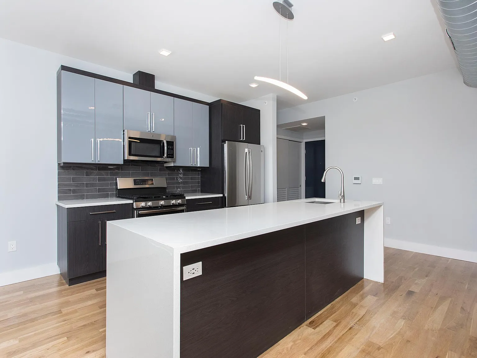 1 bed, 657 sqft, $3,250 — Photo 2