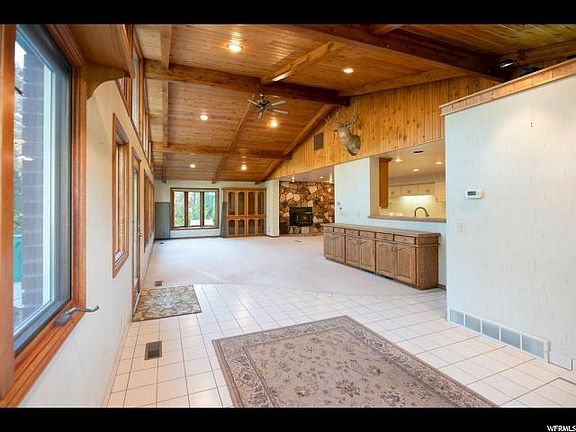 4th image of 3675 S Craig Cir