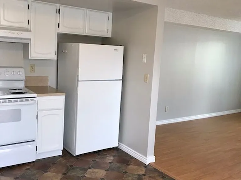 664 W Idaho Ave — Photo 5