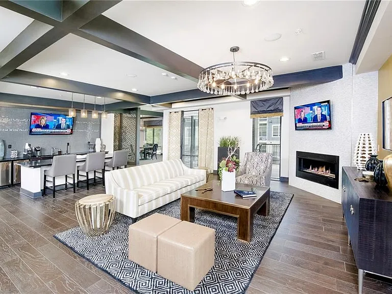 800 Millwood Ln #902-218 — Photo 33