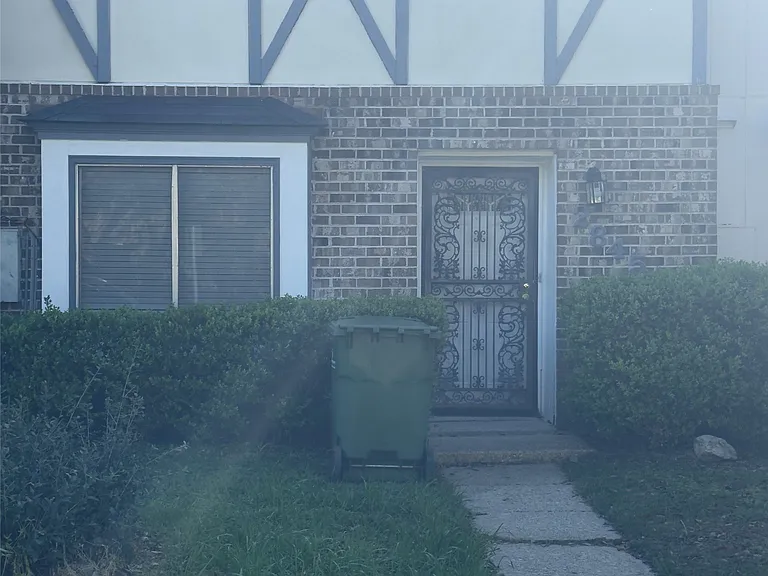 2845 Jan Dr — Photo 1