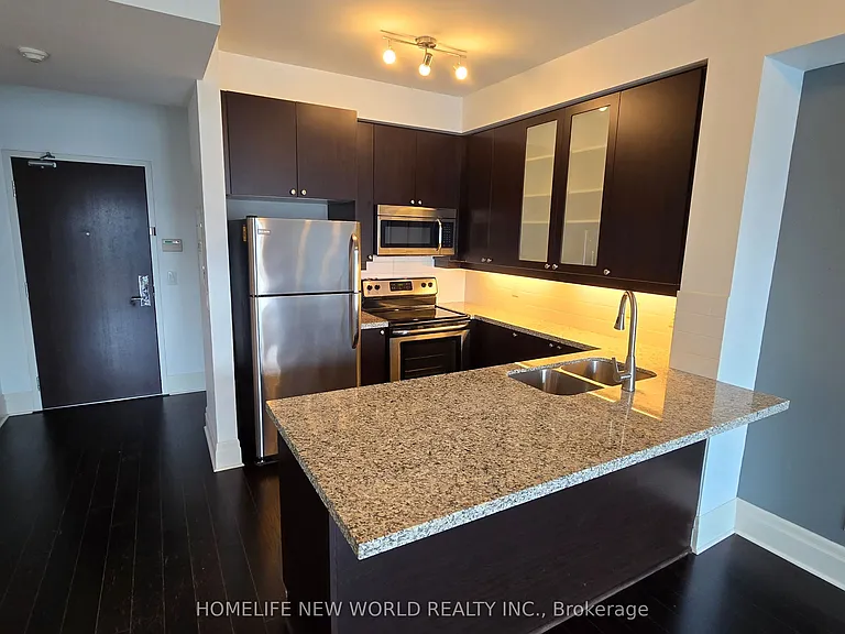 131 Upper Duke Cres #302 — Photo 2