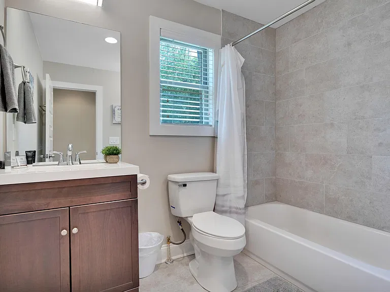 764 Mary Ln — Photo 35