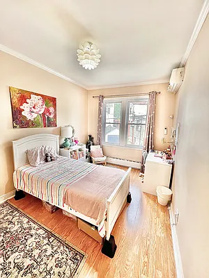 Rented by Voro, LLC | media 18