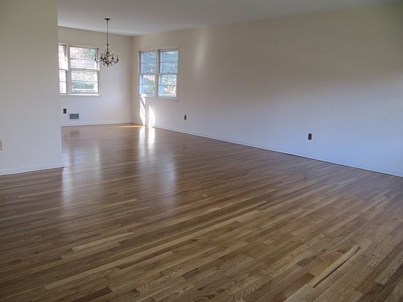 2nd image of 43 Lakeside Dr